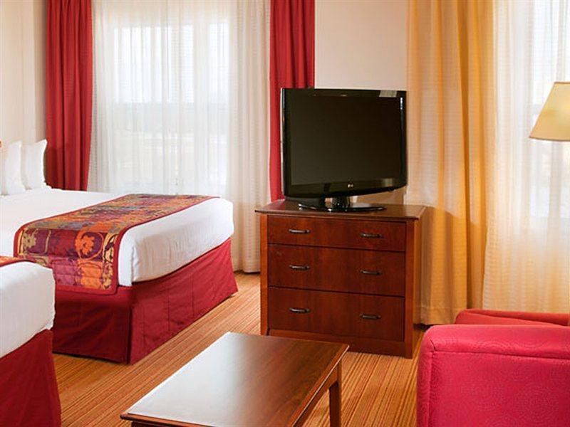 Residence Inn By Marriott Orlando At Seaworld Buitenkant foto